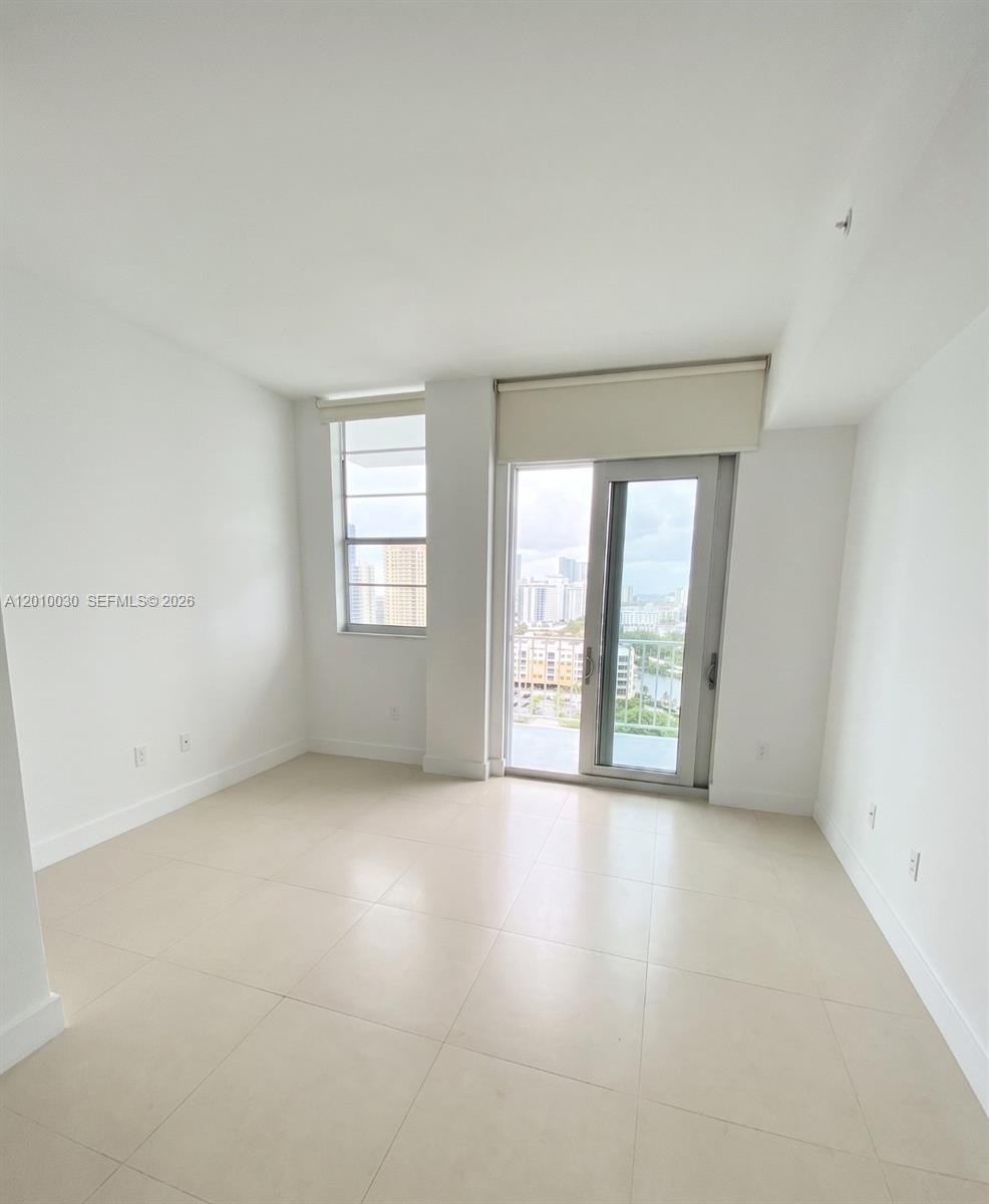 2829 Indian Creek Dr 1405