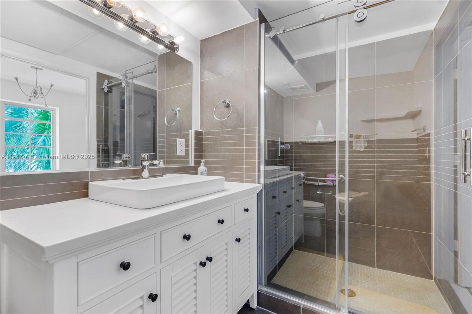 ARTECITY GOVERNOR CONDO - Residential Lease