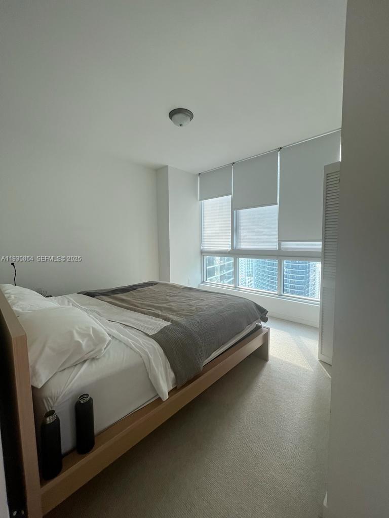 MET 1 CONDO - Residential Lease