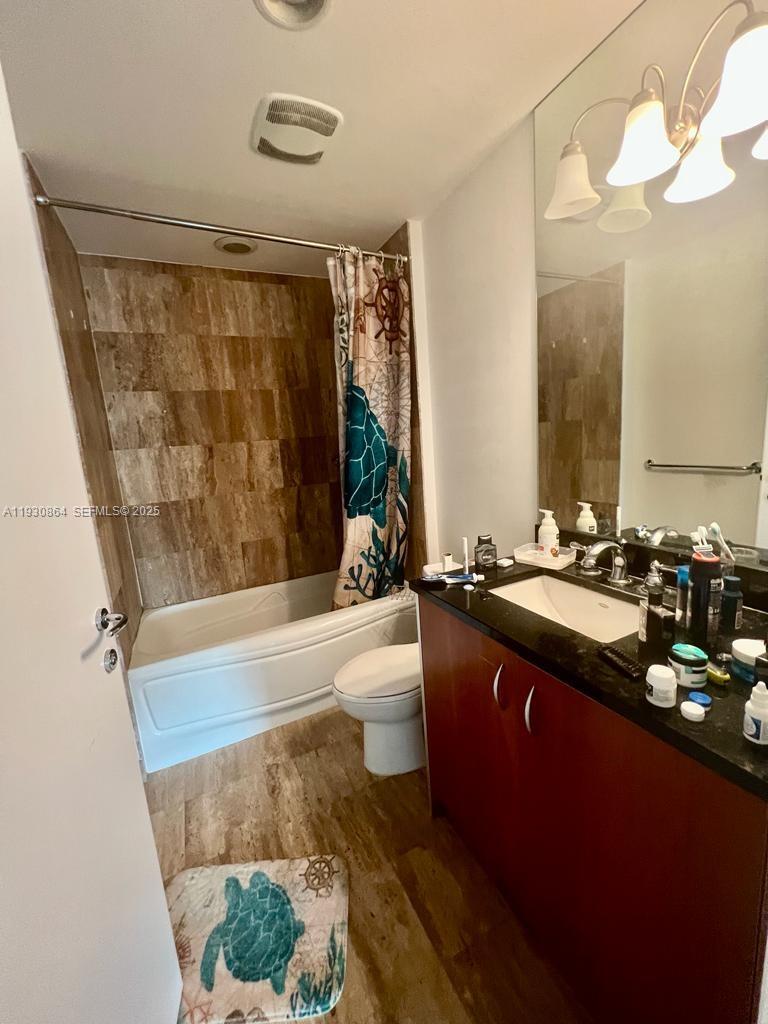 MET 1 CONDO - Residential Lease