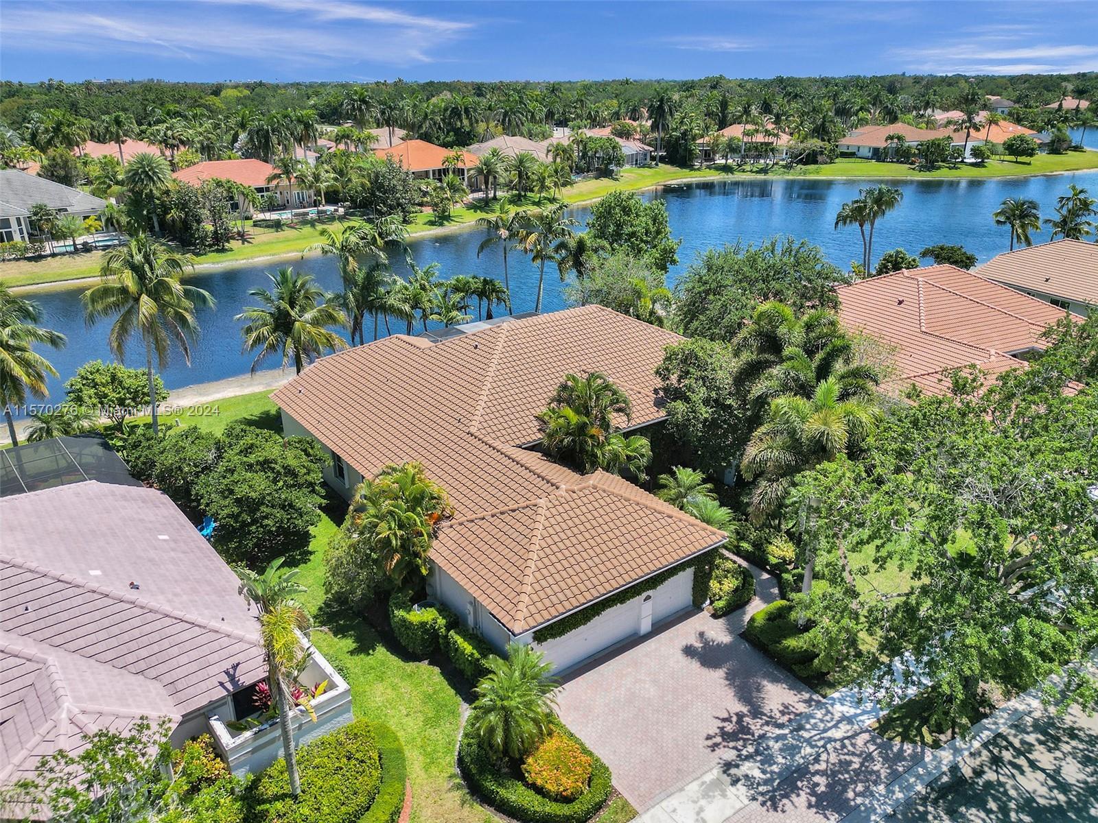 Property for Sale at 2696 Meadowood Dr, Weston, Broward County, Florida - Bedrooms: 5 
Bathrooms: 4  - $1,695,000