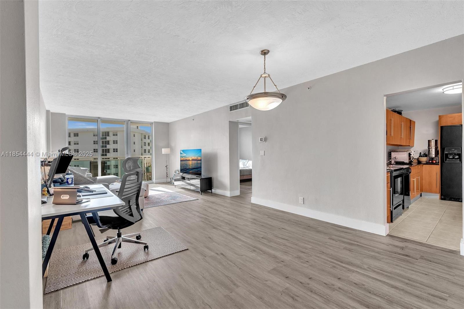 3000 S Ocean Dr 1210