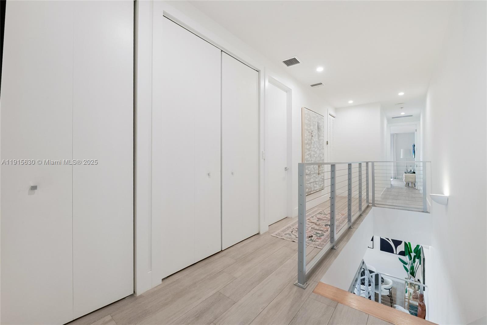 THE ROADS TOWNHOMES CONDO - Residential