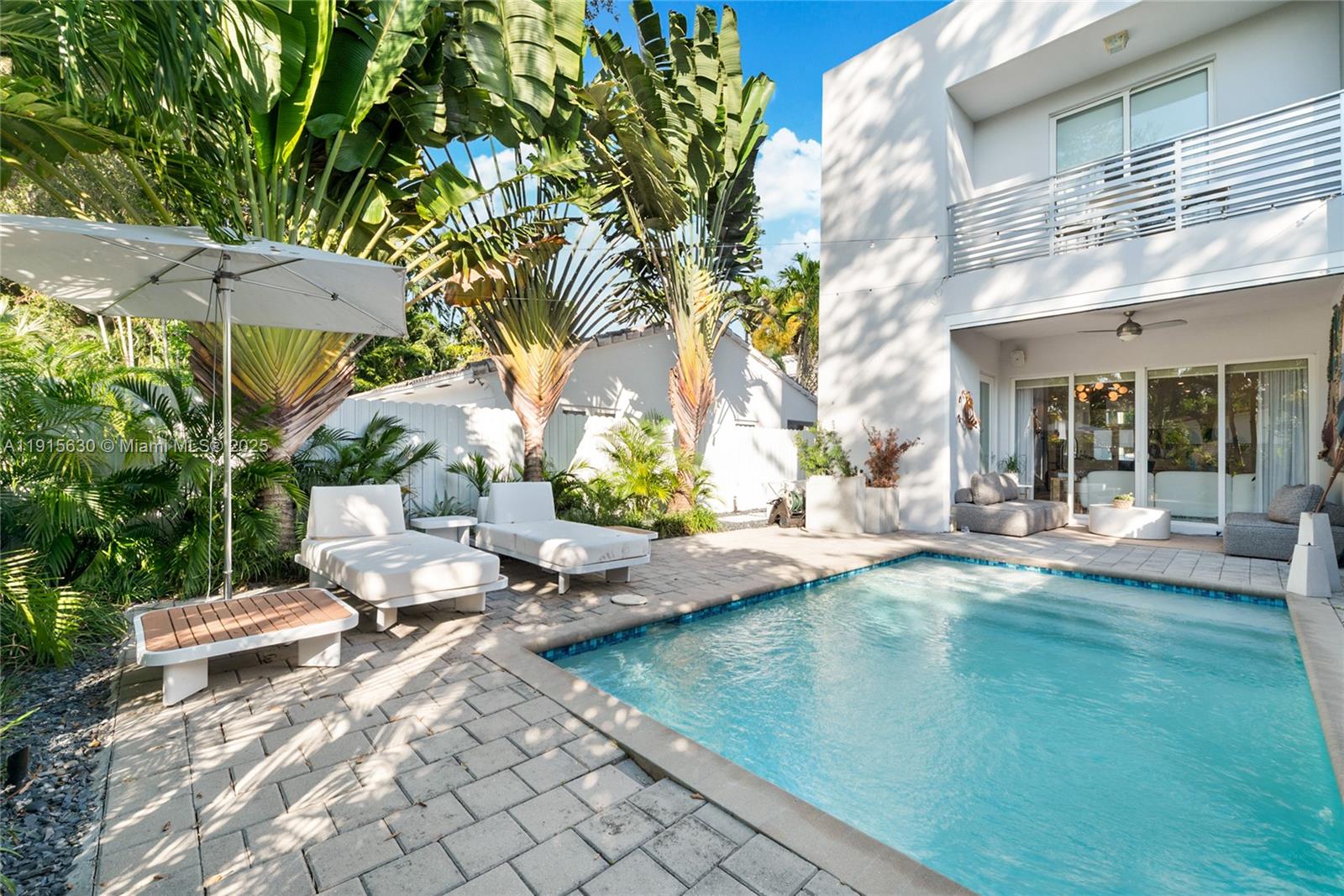 THE ROADS TOWNHOMES CONDO - Residential