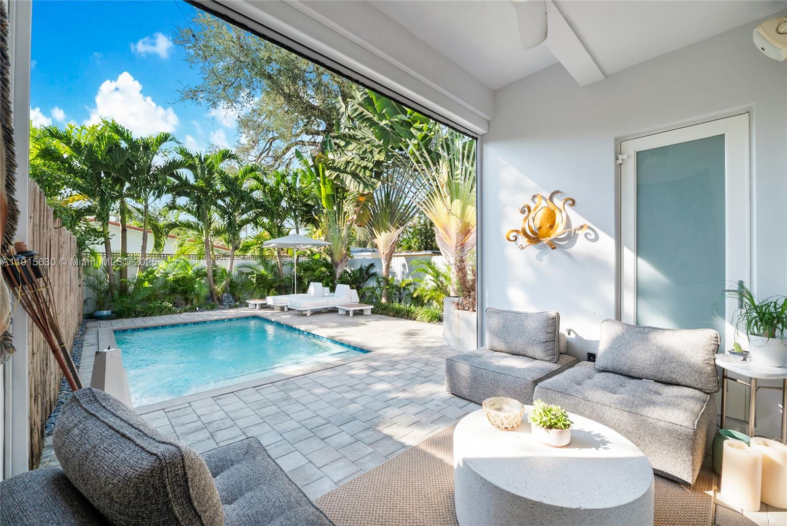 THE ROADS TOWNHOMES CONDO - Residential