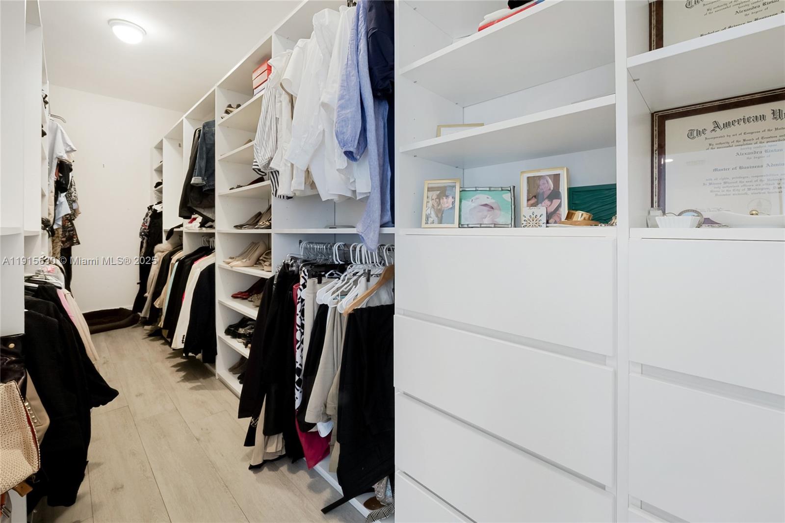 THE ROADS TOWNHOMES CONDO - Residential