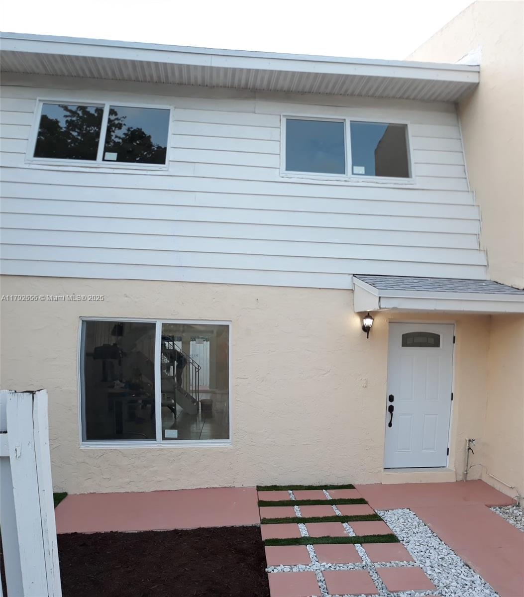 Property for Sale at 22304 Sw 103rd Ct, Cutler Bay, Miami-Dade County, Florida - Bedrooms: 3 
Bathrooms: 3  - $395,000
