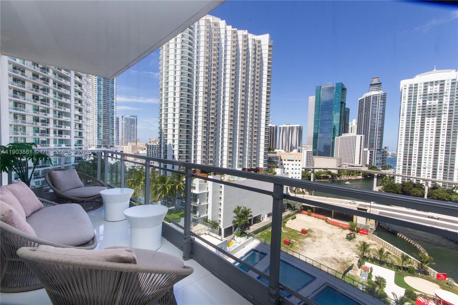 MINT CONDO - Residential Lease