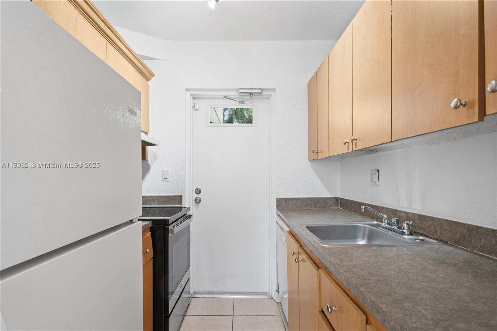 THE BERKELEY CONDO - Residential