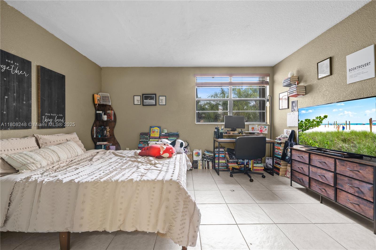 THE BERKELEY CONDO - Residential