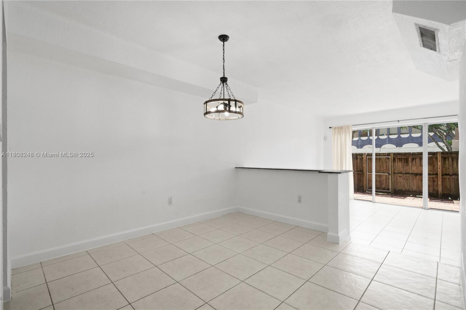 THE BERKELEY CONDO - Residential