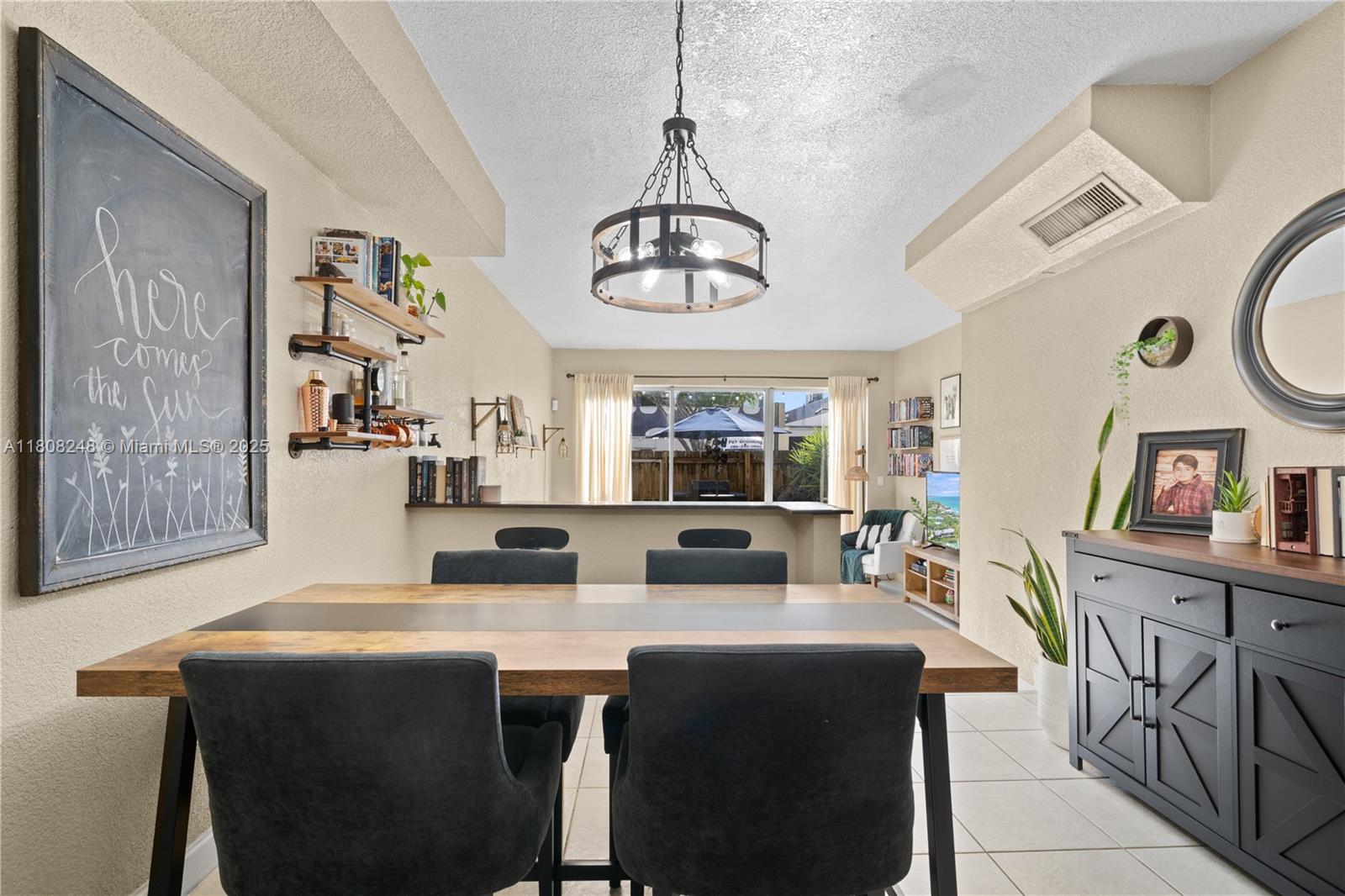 THE BERKELEY CONDO - Residential
