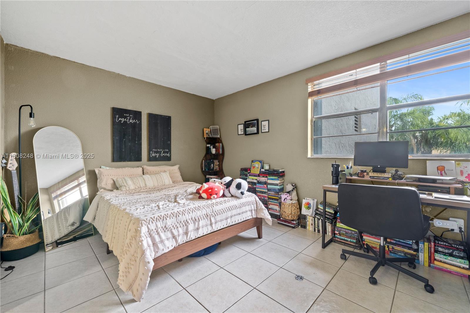 THE BERKELEY CONDO - Residential