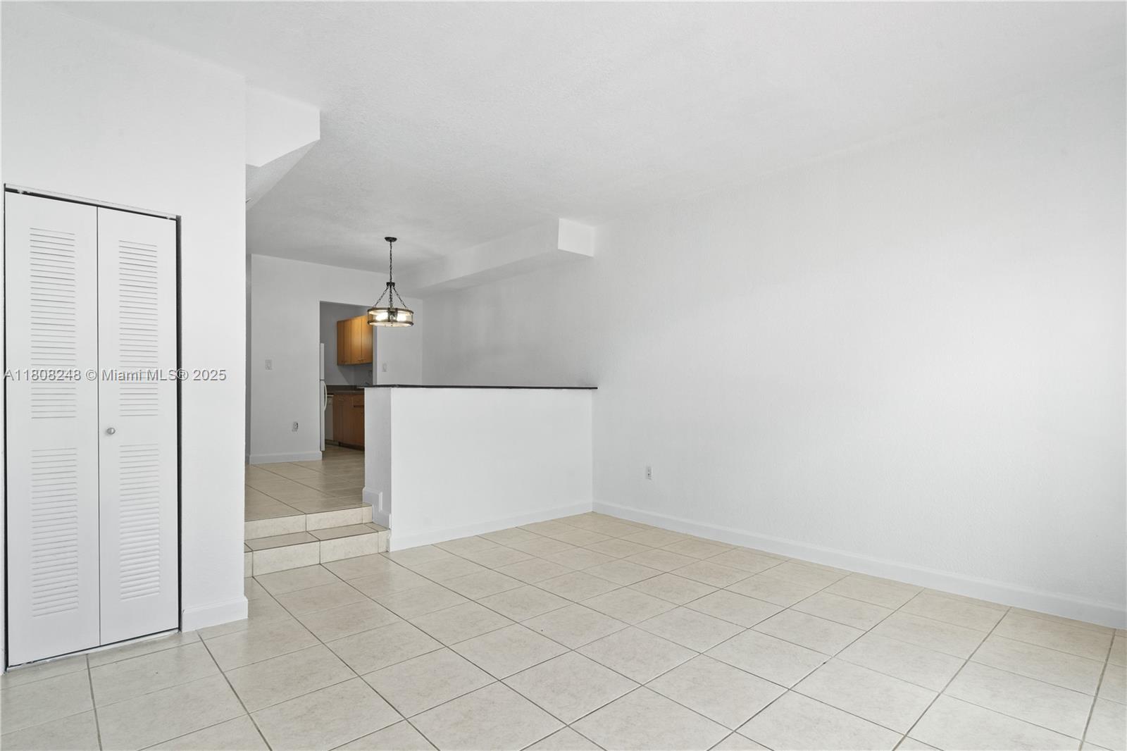 THE BERKELEY CONDO - Residential