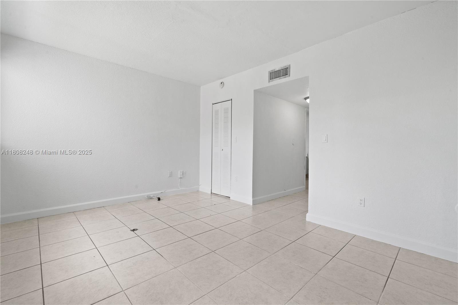 THE BERKELEY CONDO - Residential