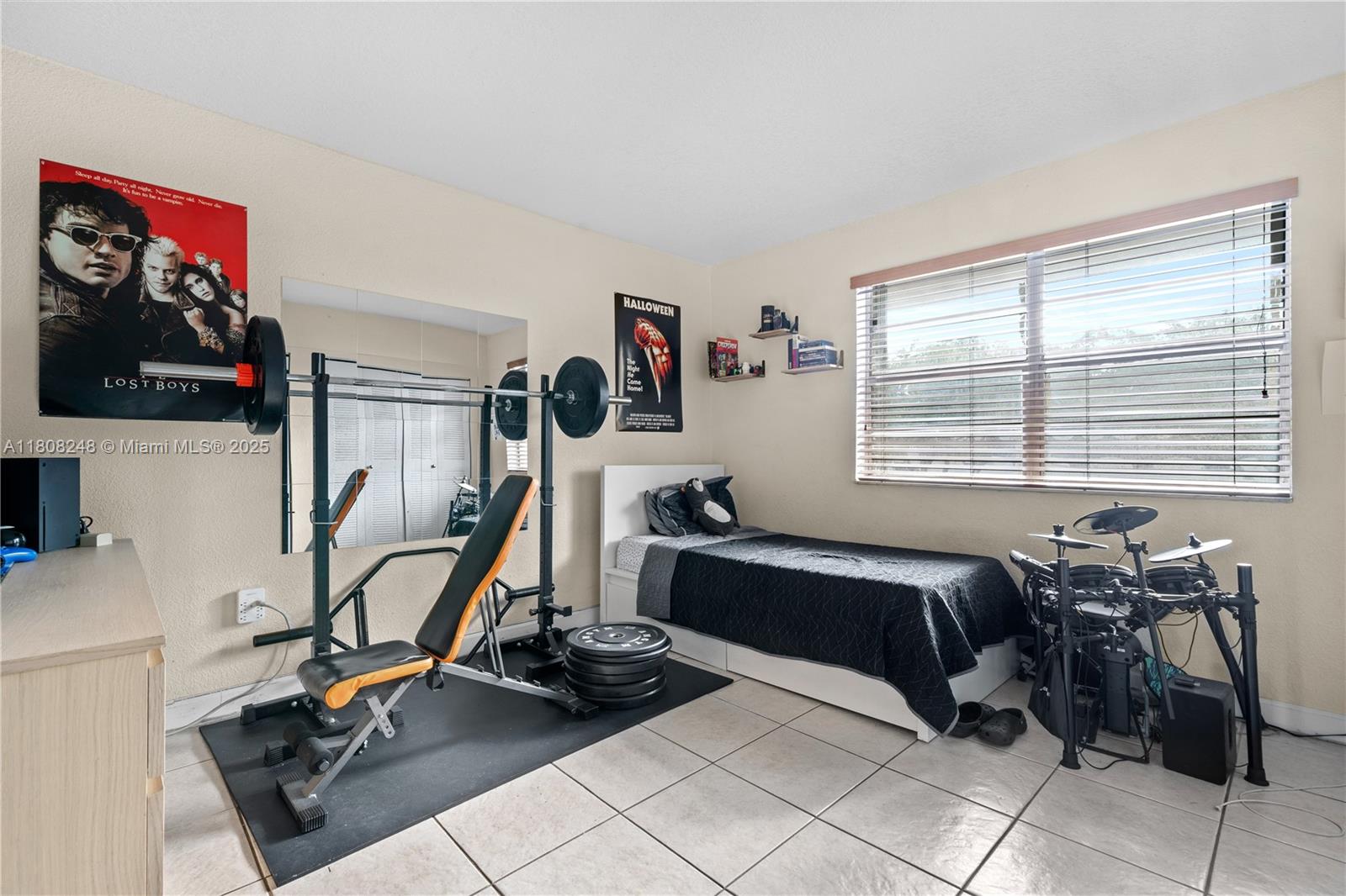 THE BERKELEY CONDO - Residential