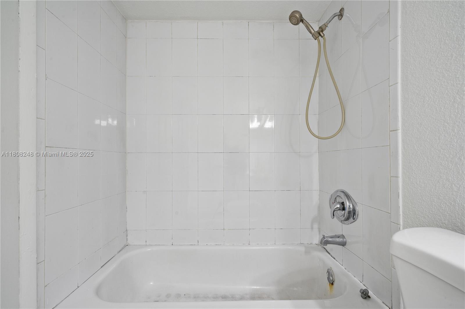 THE BERKELEY CONDO - Residential