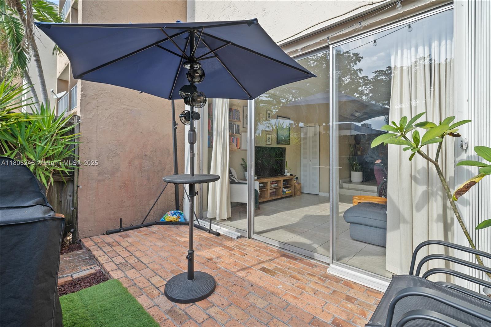 THE BERKELEY CONDO - Residential