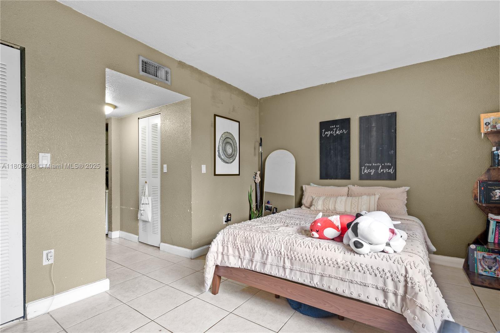 THE BERKELEY CONDO - Residential