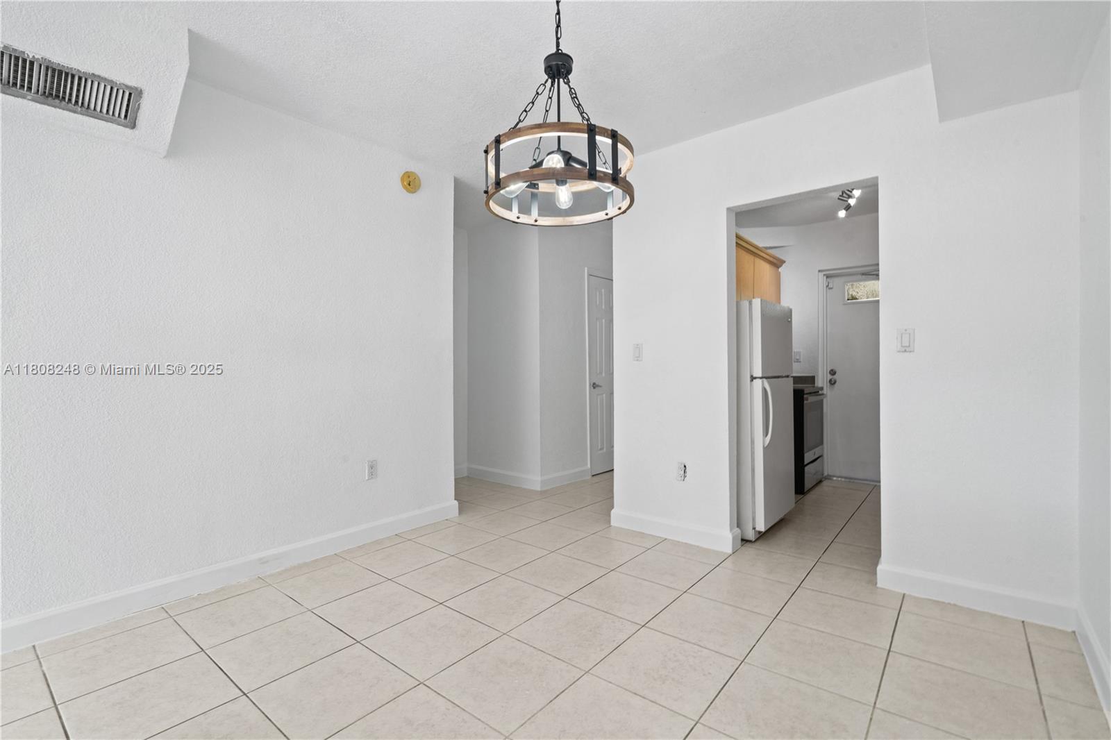 THE BERKELEY CONDO - Residential