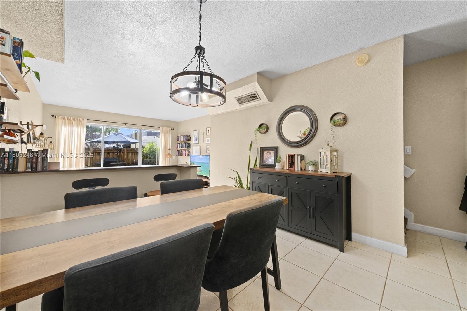 THE BERKELEY CONDO - Residential