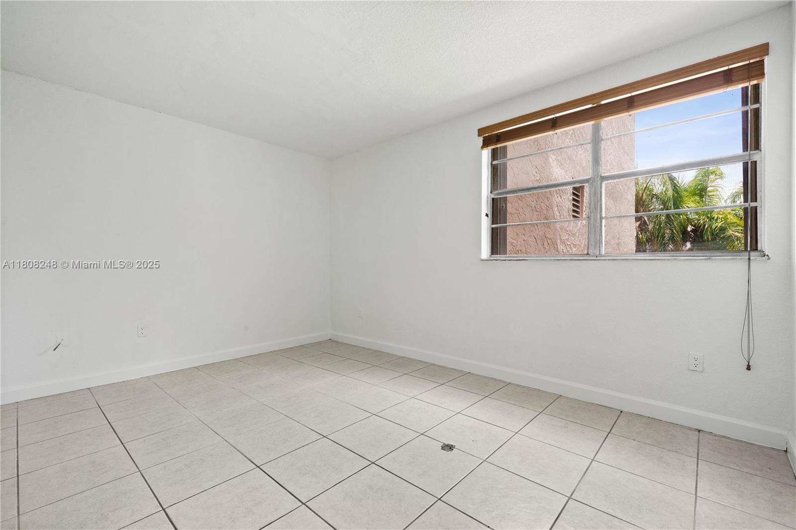 THE BERKELEY CONDO - Residential