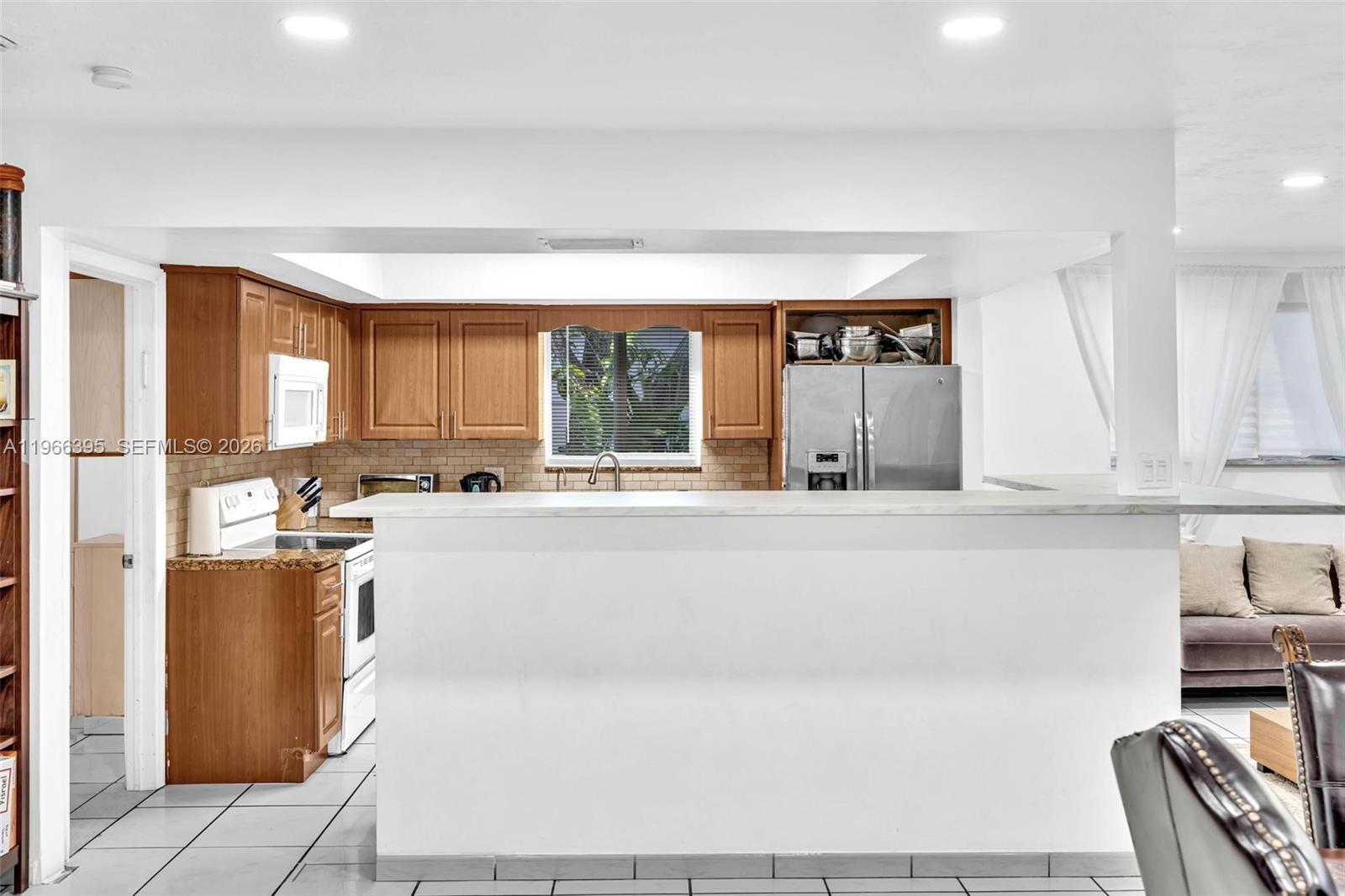 ALTOS DEL MAR NO 6 - Residential