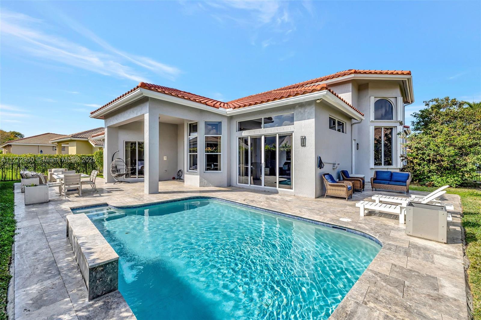 MARINERS COVE OF EAGLE LA - Residential
