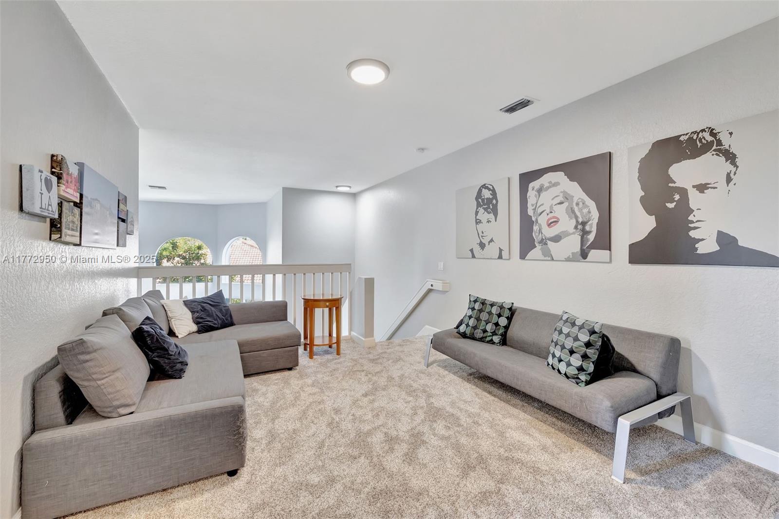 MARINERS COVE OF EAGLE LA - Residential