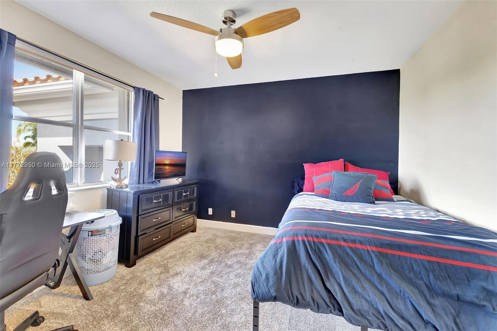 MARINERS COVE OF EAGLE LA - Residential