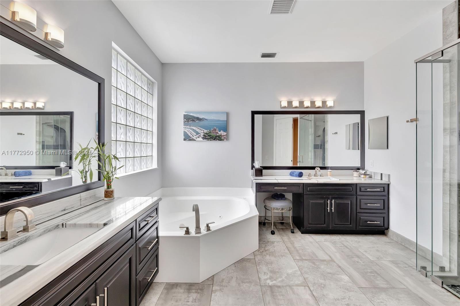 MARINERS COVE OF EAGLE LA - Residential