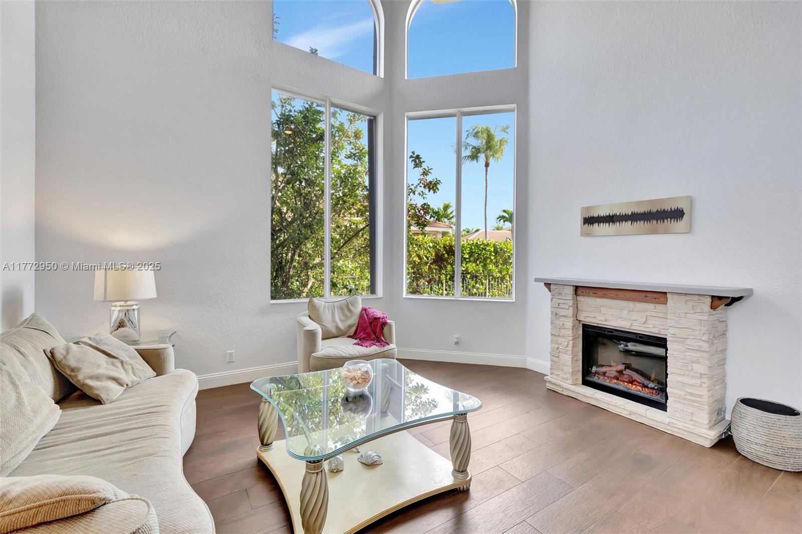 MARINERS COVE OF EAGLE LA - Residential