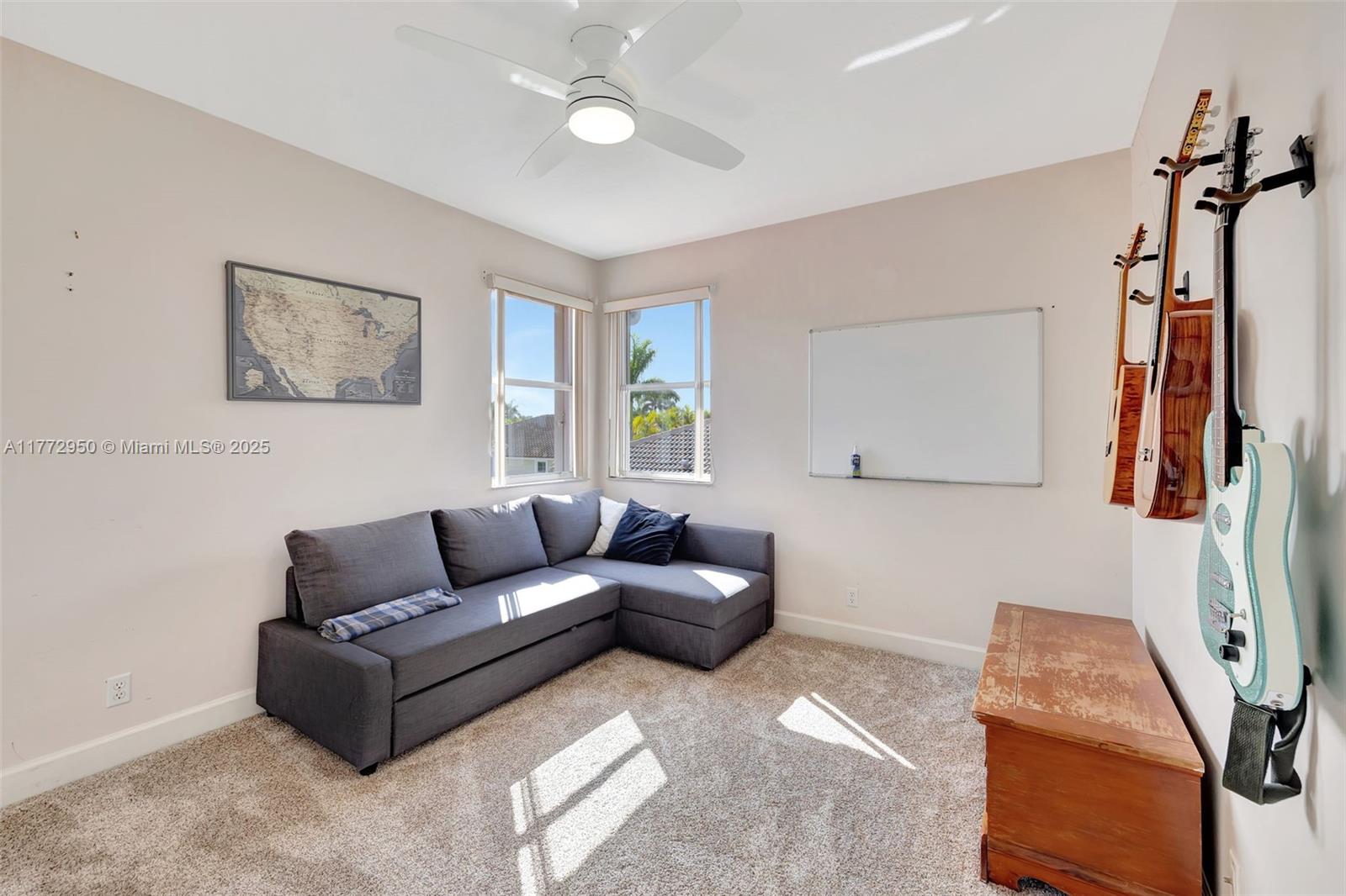 MARINERS COVE OF EAGLE LA - Residential