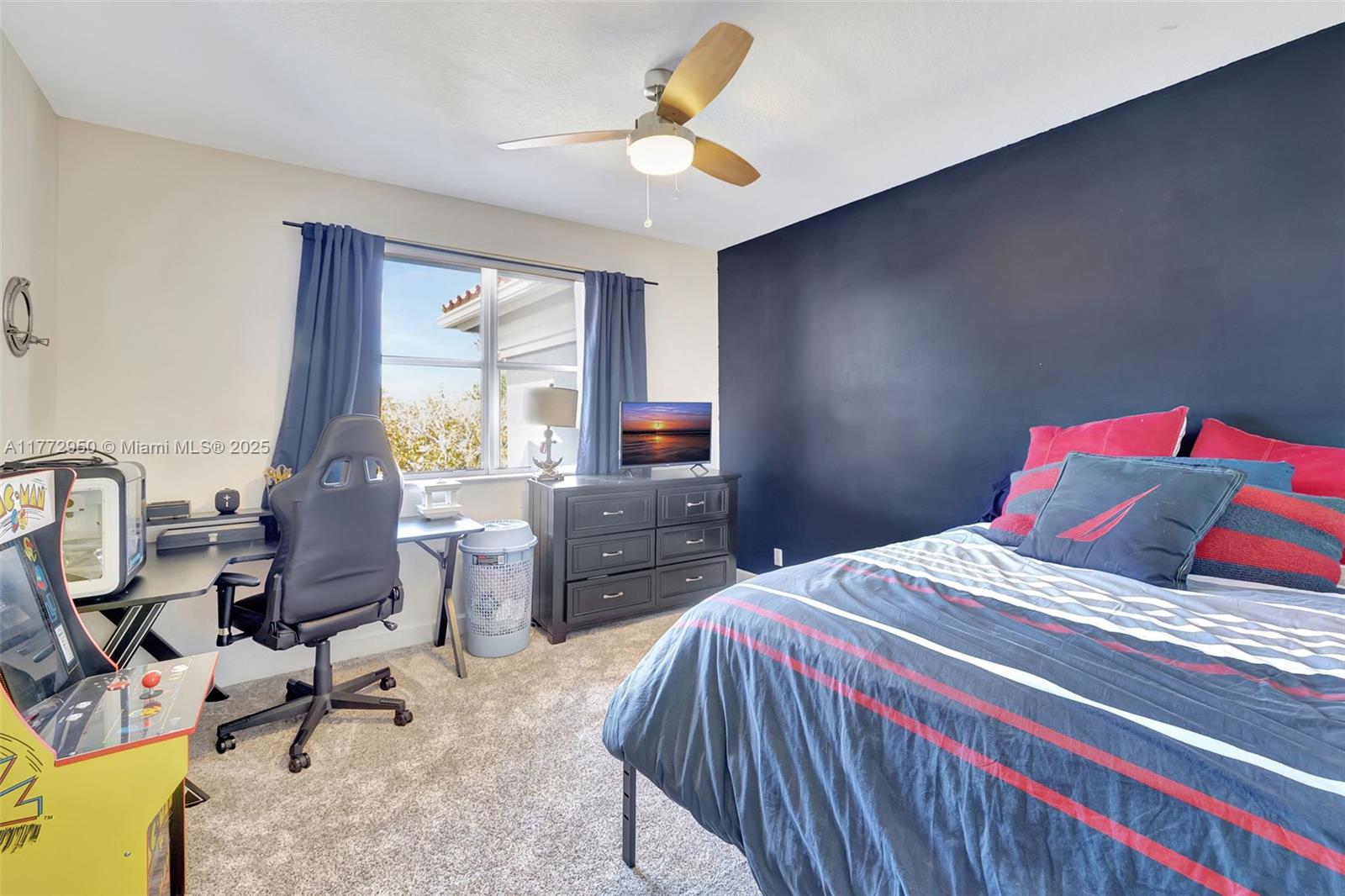 MARINERS COVE OF EAGLE LA - Residential