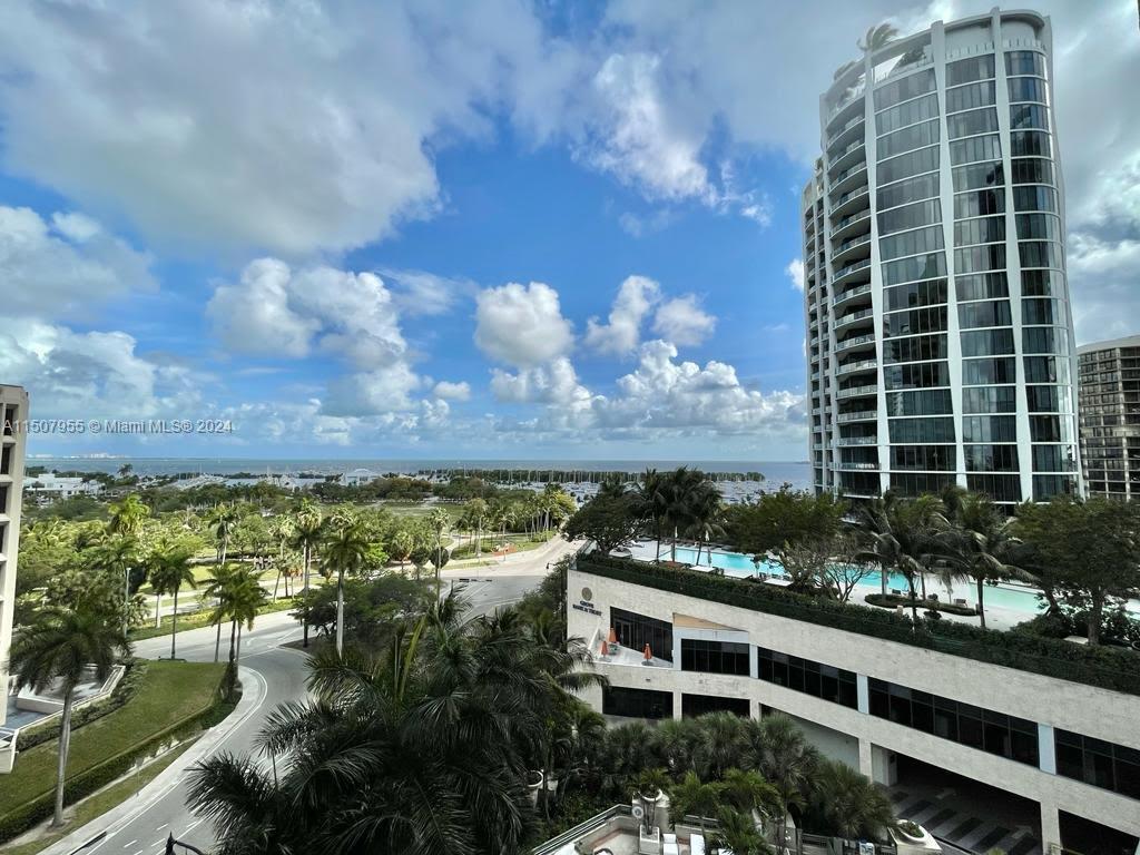 THE TOWER RESIDENCES COND - Residential