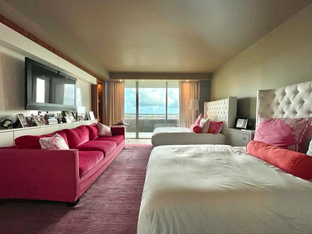 THE TOWER RESIDENCES COND - Residential