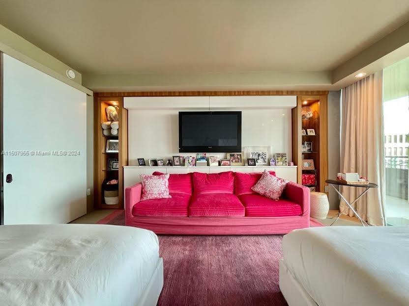 THE TOWER RESIDENCES COND - Residential