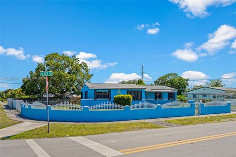Photo of 2400 NW 181st Ter, Miami Gardens, FL 33056 (MLS # A12016938)