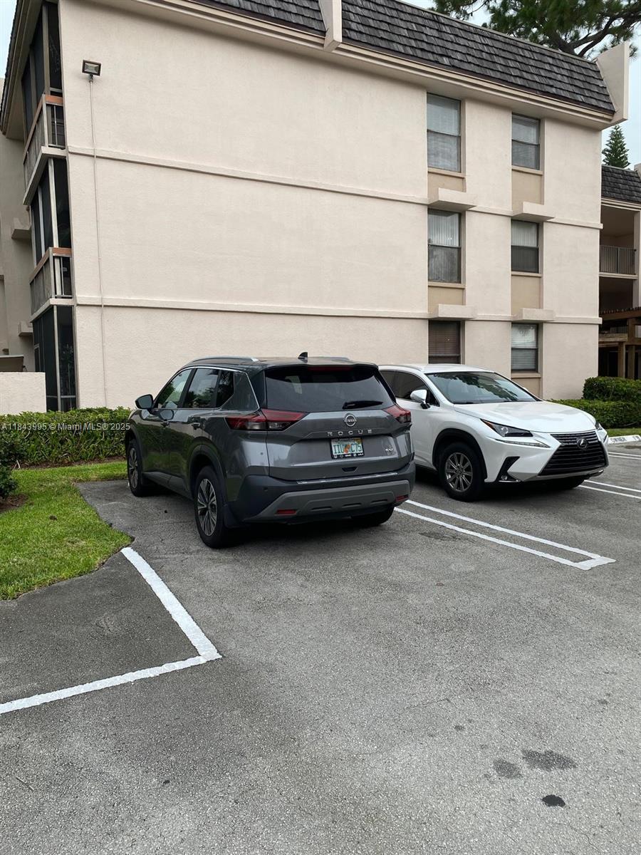 GREENGLADES CONDO I - Residential Lease