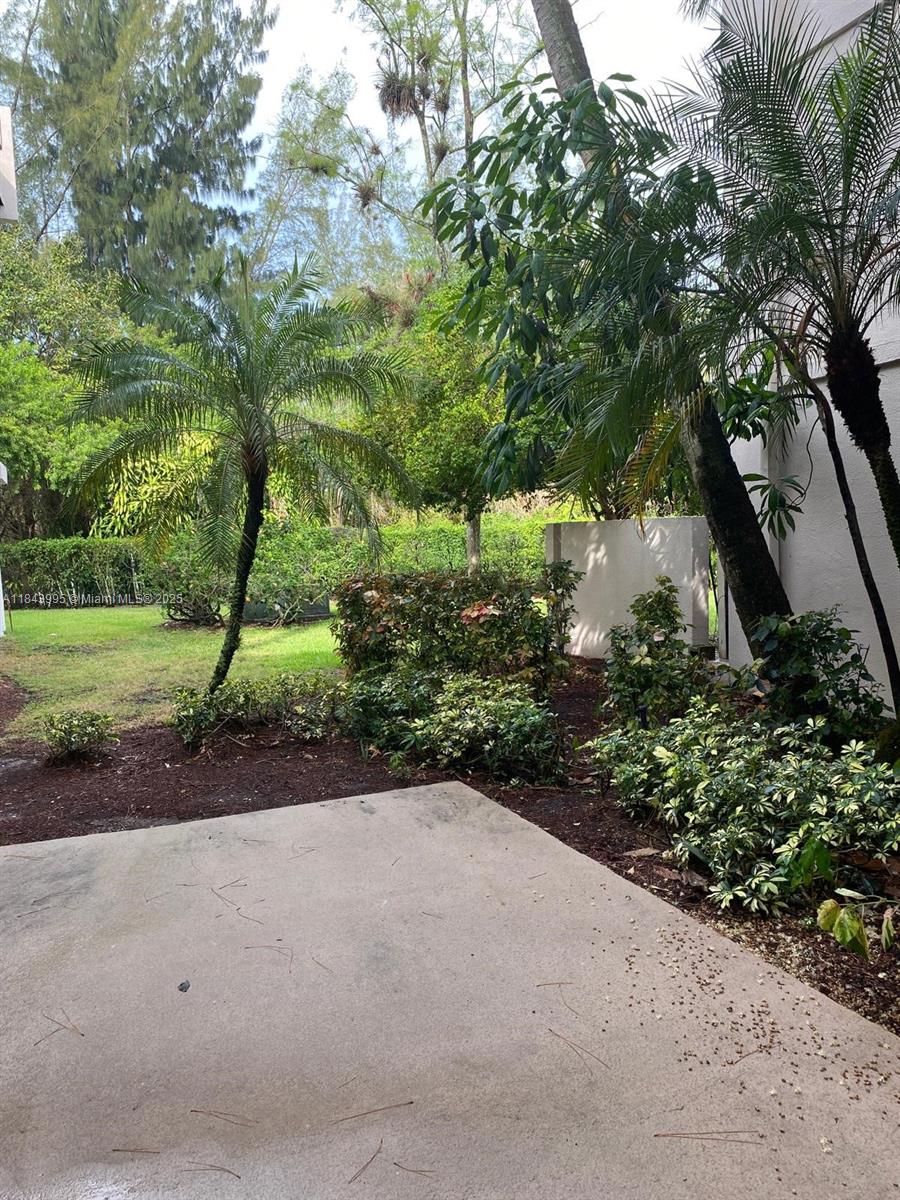 GREENGLADES CONDO I - Residential Lease