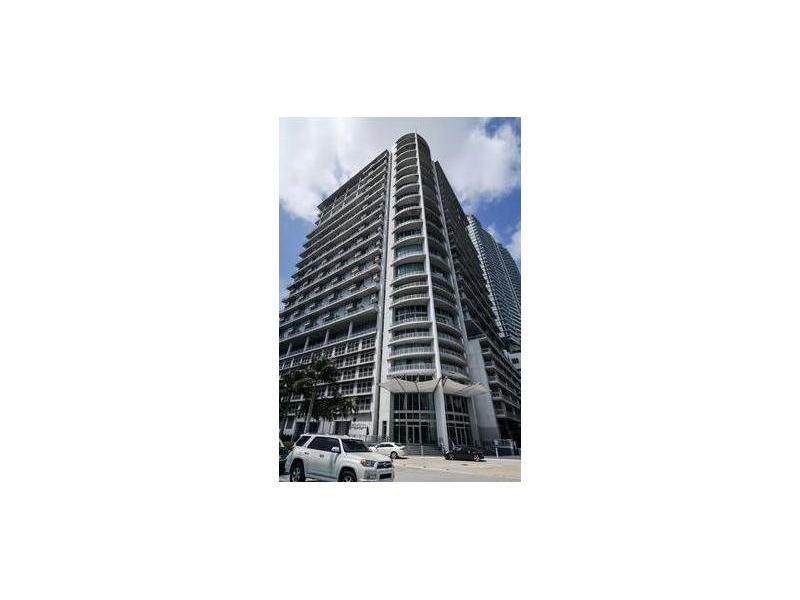 BEAUTIFUL 2-STORY LOFT STYLE APARMENT ON THE 31ST FLLOR, STAINLESS STEAL APPLIANCES, WOOD FLOORING THROUGHOUT, GREAT CITY AND WATER VIEWS. DOWNTOWN MIAMI WITH EASY ACCESS TO SHOPPING, EXPRESSWAYS, AIRPORT, SOUTH BEACH, ETC. CALL LISTING AGENT FOR SHOW ING INSTRUCTIONS AND MORE INFORMATION.