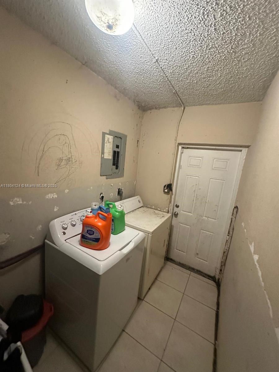 1606 NW 12th Ave