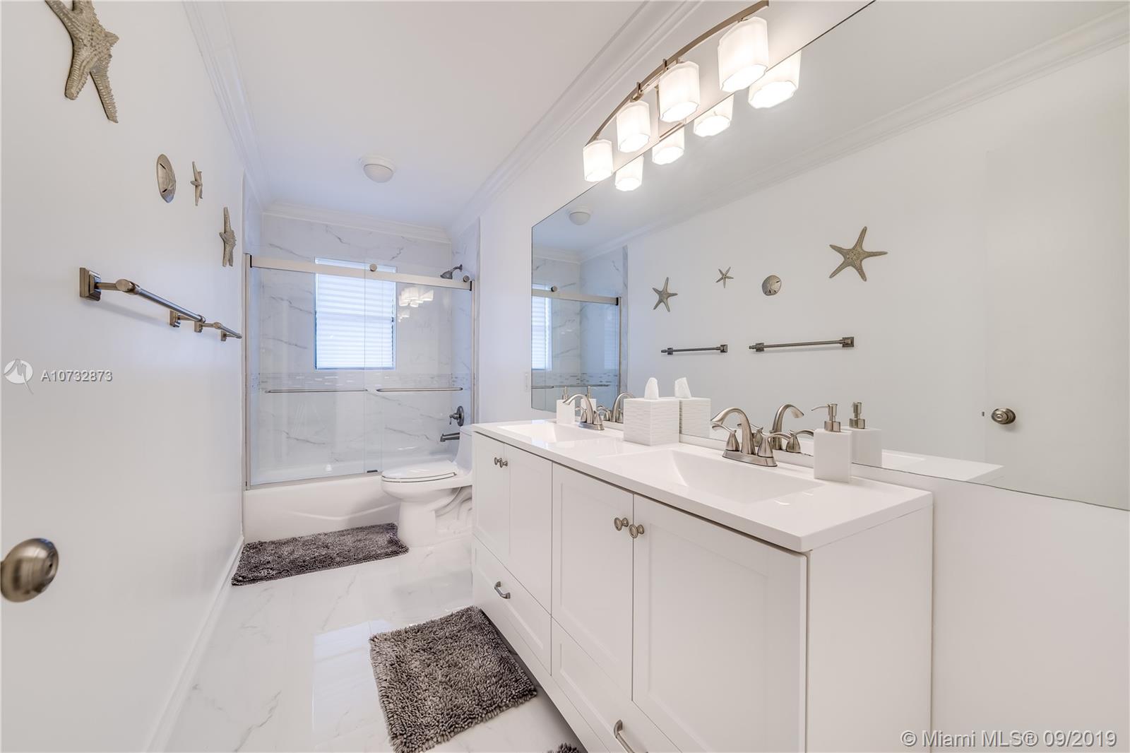 JACARANDA LAKES SEC 1 - Residential