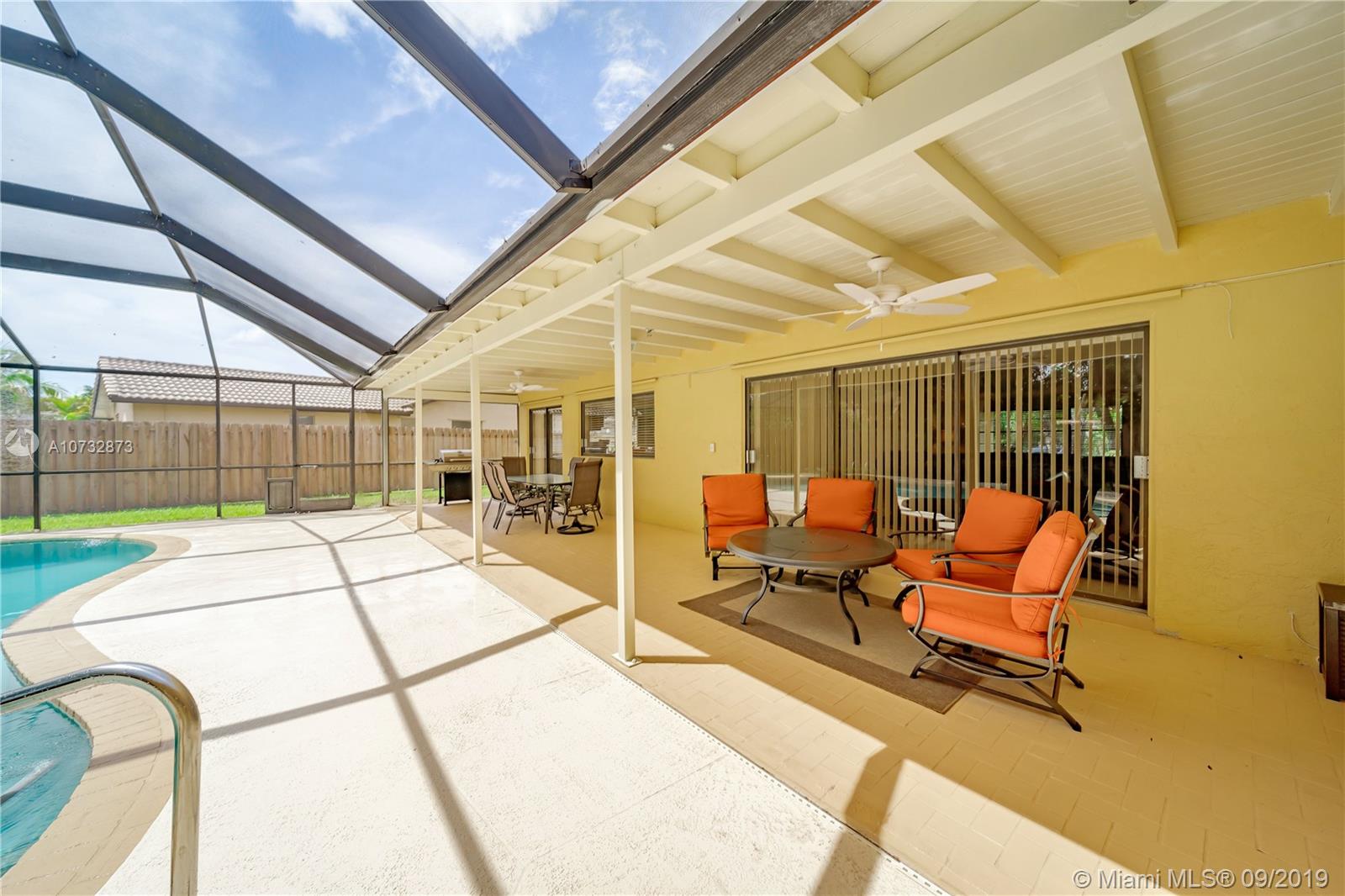 JACARANDA LAKES SEC 1 - Residential