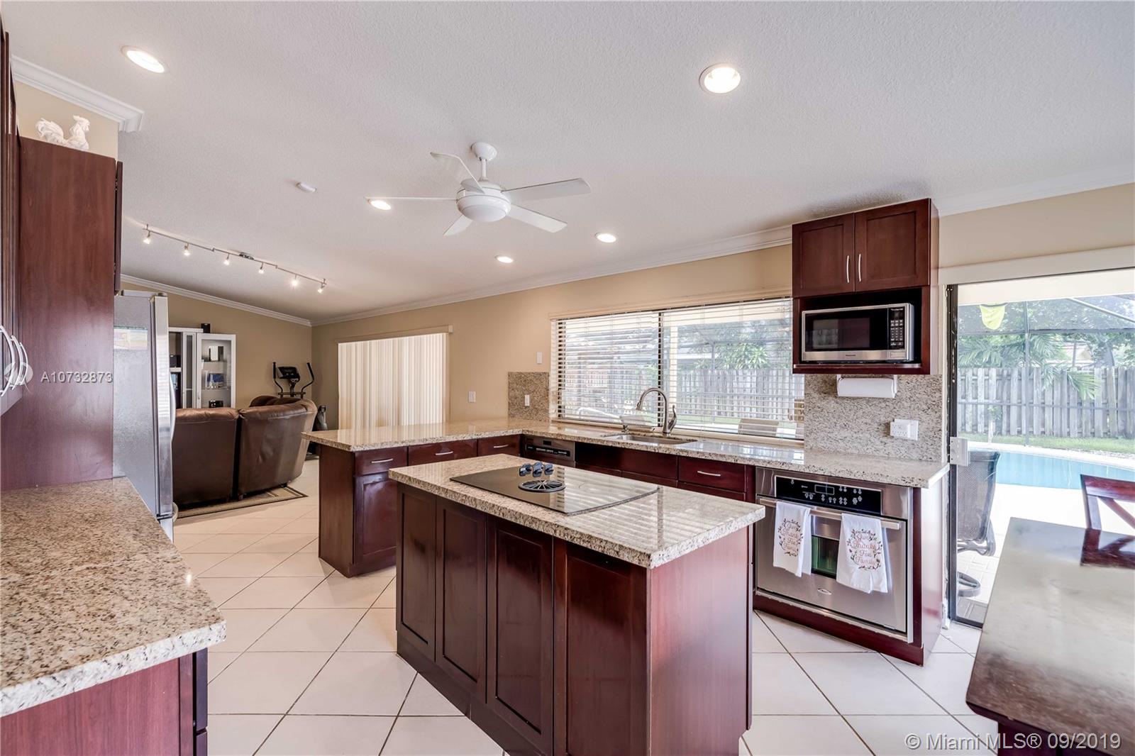 JACARANDA LAKES SEC 1 - Residential