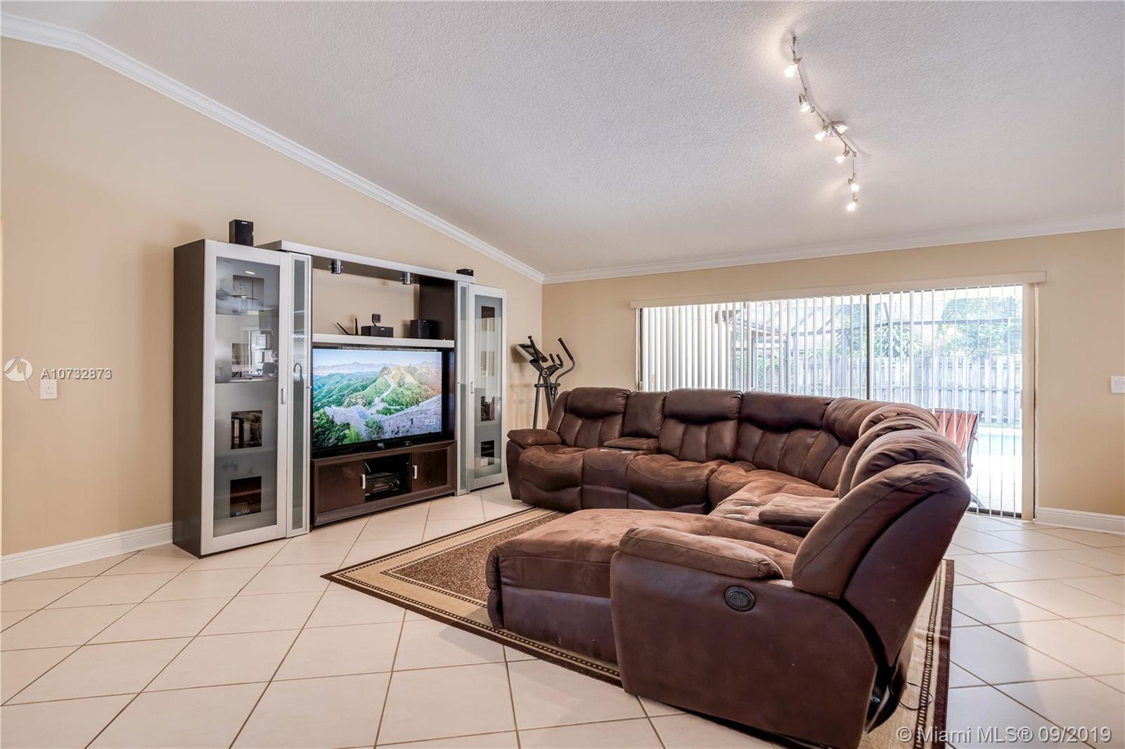 JACARANDA LAKES SEC 1 - Residential