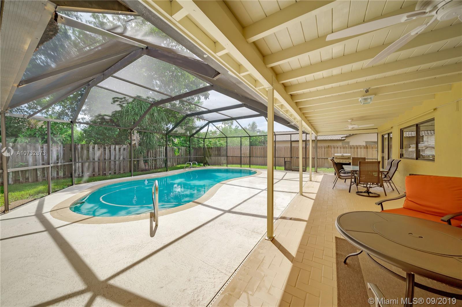 JACARANDA LAKES SEC 1 - Residential