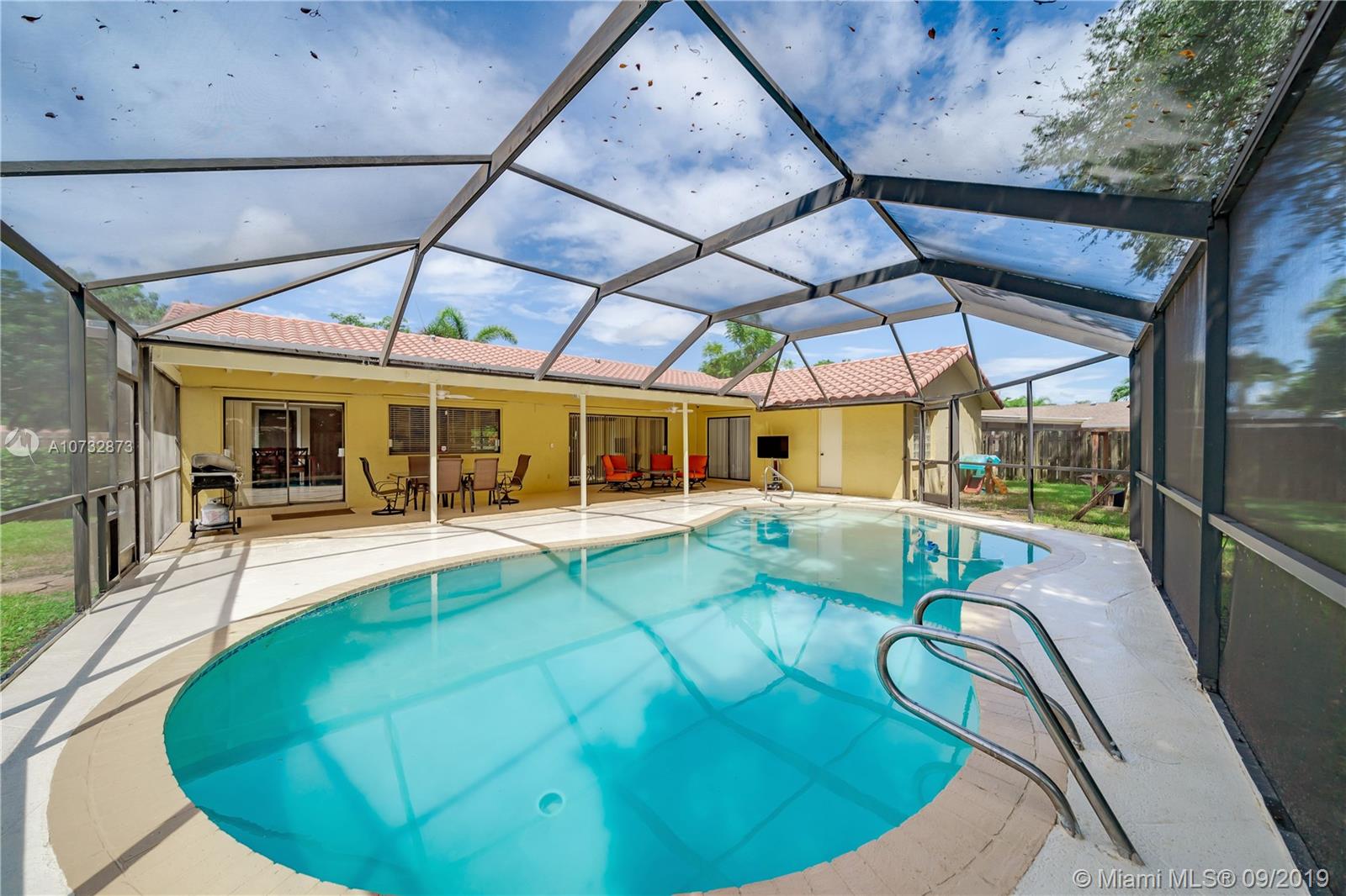 JACARANDA LAKES SEC 1 - Residential