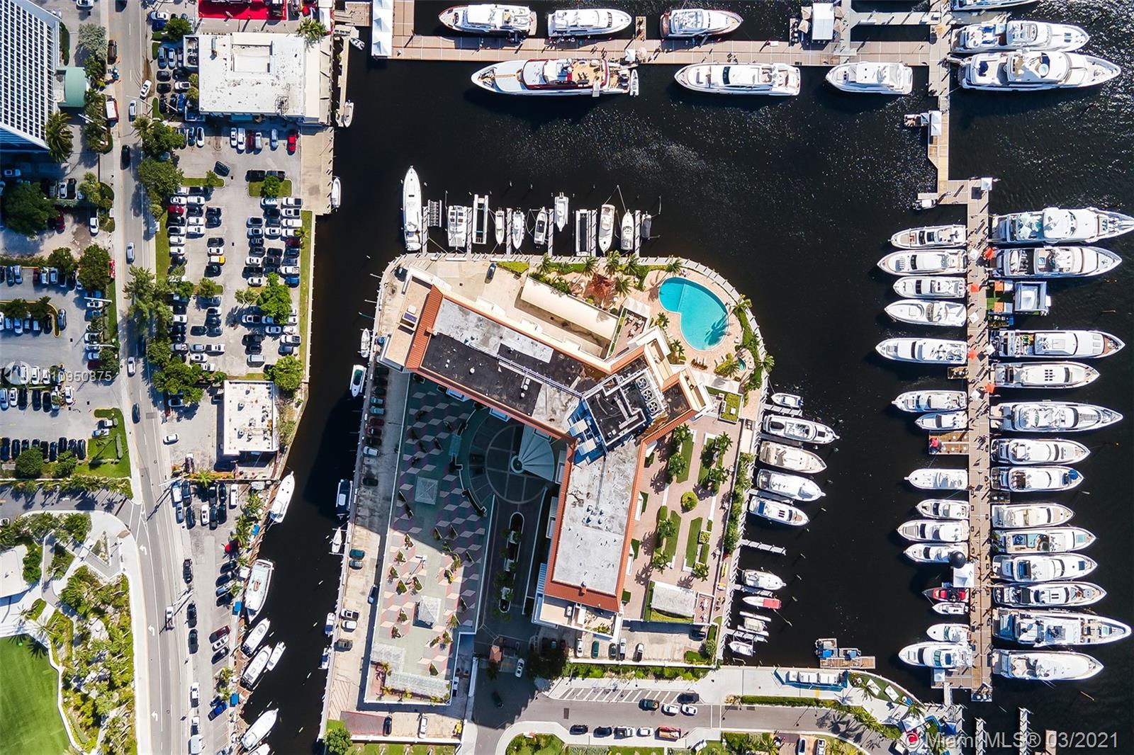 THE VENETIAN - Residential