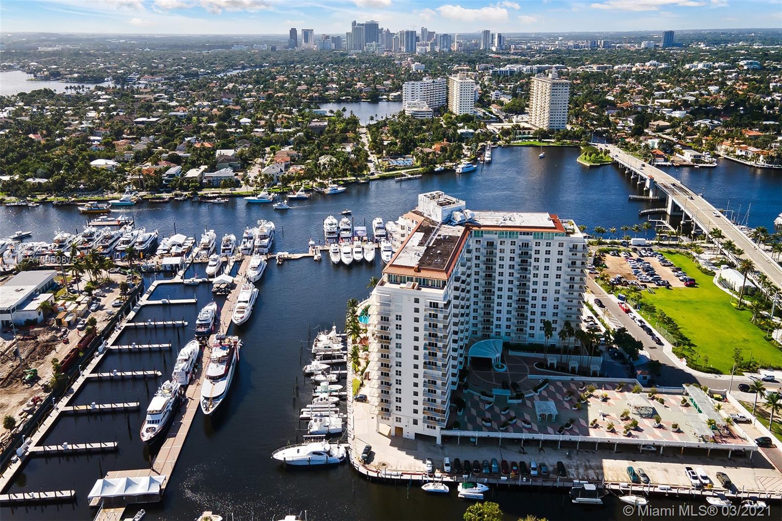 THE VENETIAN - Residential